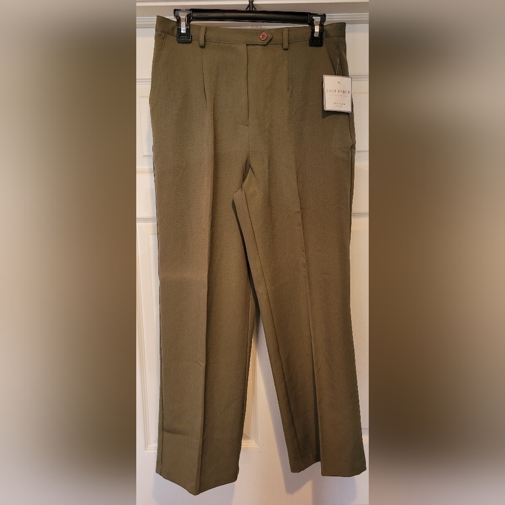 NWT $36 Women's Bayleaf Green Sag Harbor Petite Stretch Pants Size 10P New Tags!